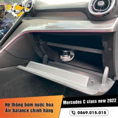 Xe bạn có mùi khó chịu? Bộ khuếch tán nước hoa Air Balance cho Mercedes C-Class 2022 giúp khử mùi nhanh chóng, lan tỏa hương thơm cao cấp như xe sang.