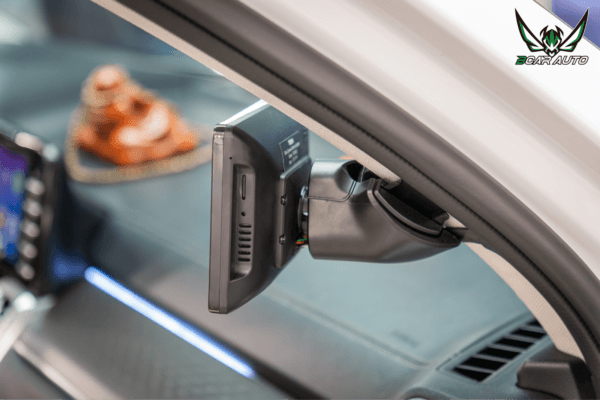 Gương Toshi ghi hình 4K và hiển thị camera hai bên xe